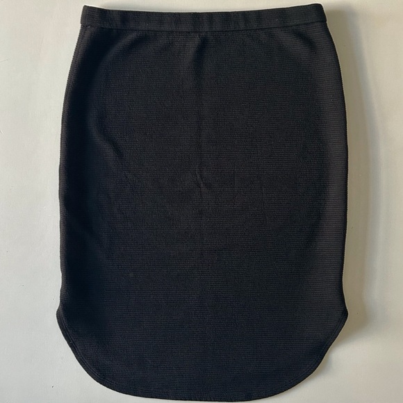 Banana Republic Black Ribbed Pencil Skirt Spring Workwear Trend Size XS - Picture 2 of 6